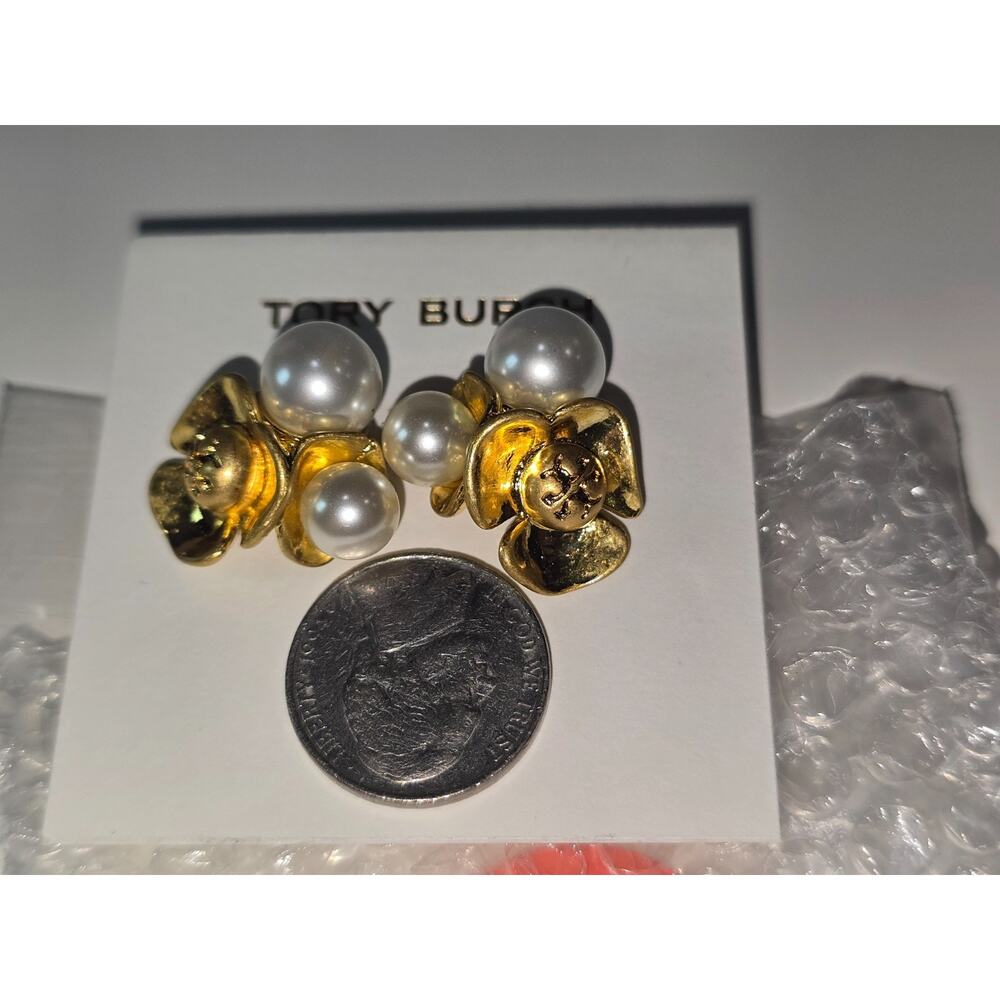 Tory Burch Floral & Pearl Cluster Stud Earrings w/Pouch - NWOT